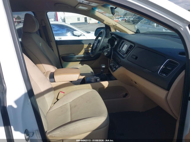 Продажа на аукционе авто 2018 Kia Sedona Lx, vin: KNDMB5C11J6373107, номер лота: 44062113