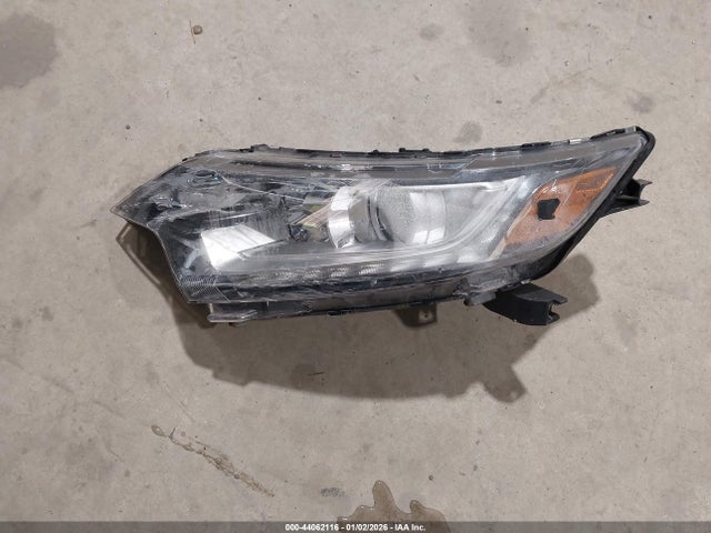 Продажа на аукционе авто 2018 Mitsubishi Outlander Se, vin: JA4AZ3A37JZ008978, номер лота: 44062116