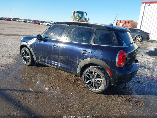 2013 MINI COUNTRYMAN WMWZB3C57DWM09929 Photo 2