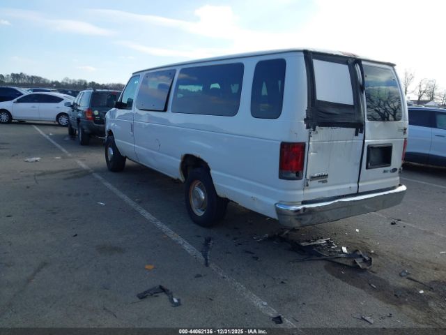 2011 FORD E-350 SUPER DUTY 1FBSS3BL7BDA28552 Photo 2