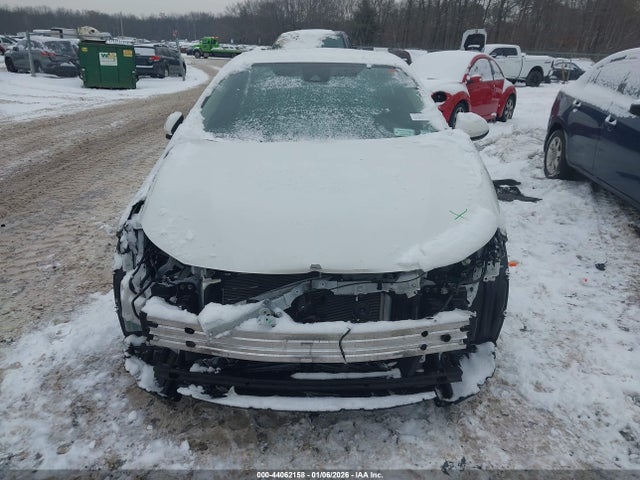 44062158 :رقم المزاد ، JTDEPMAE7N3026992 vin ، 2022 Toyota Corolla Le مزاد بيع