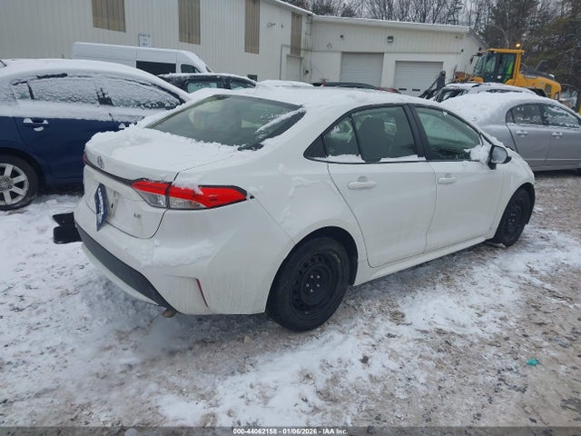 44062158 :رقم المزاد ، JTDEPMAE7N3026992 vin ، 2022 Toyota Corolla Le مزاد بيع