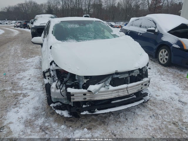 44062158 :رقم المزاد ، JTDEPMAE7N3026992 vin ، 2022 Toyota Corolla Le مزاد بيع