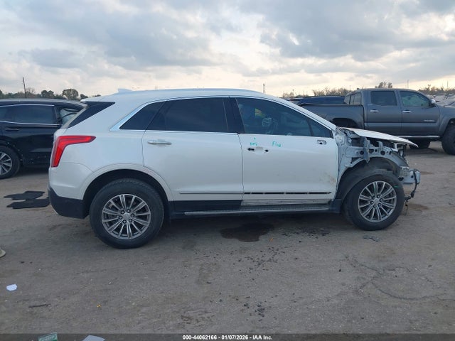 44062166 :رقم المزاد ، 1GYKNCRS2KZ204050 vin ، 2019 Cadillac Xt5 Luxury مزاد بيع
