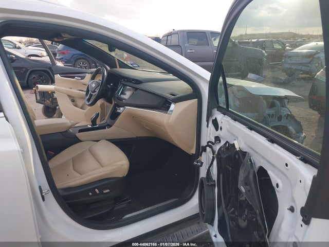 44062166 :رقم المزاد ، 1GYKNCRS2KZ204050 vin ، 2019 Cadillac Xt5 Luxury مزاد بيع