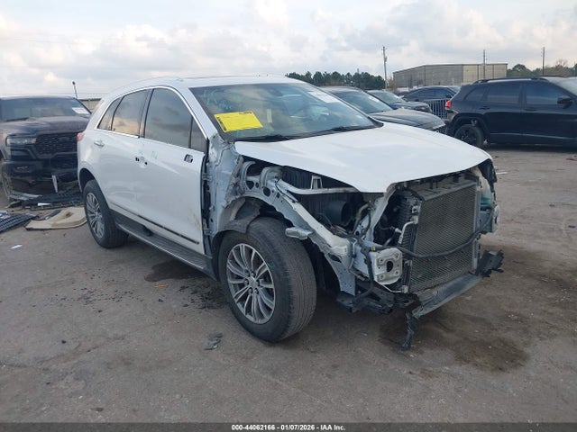 44062166 :رقم المزاد ، 1GYKNCRS2KZ204050 vin ، 2019 Cadillac Xt5 Luxury مزاد بيع