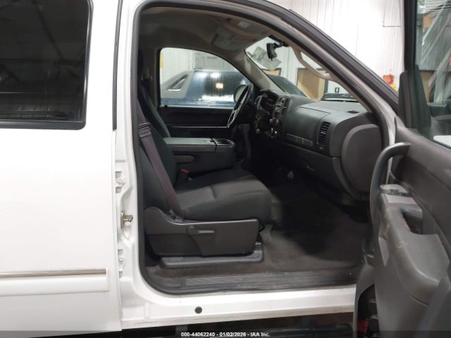 2013 CHEVROLET SILVERADO 1500 3GCPKSE75DG294832 Photo 4