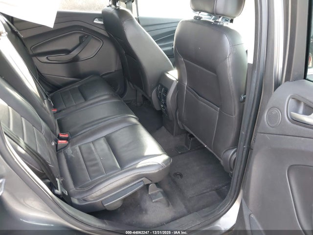 1FMCU9J94EUB71011 Ford Escape Titanium