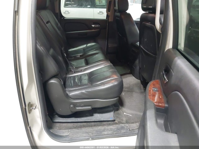 2011 GMC YUKON XL 1500 1GKS2KE33BR224917 Photo 7