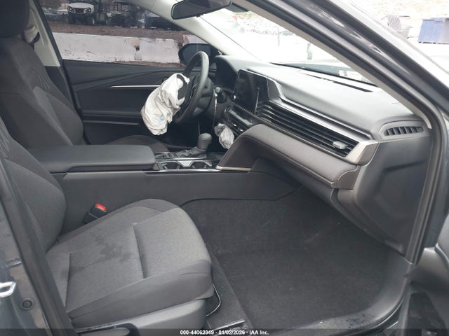Toyota CAMRY LE 2025 4T1DAACKXSU134135 Image 5