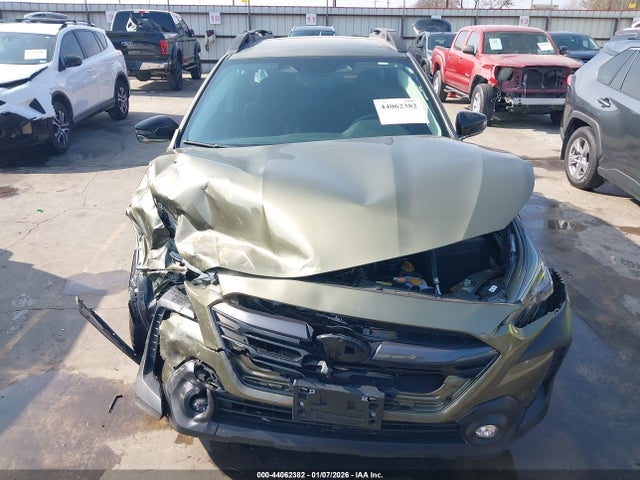 44062382 :رقم المزاد ، 4S4BTAFC7S3135979 vin ، 2025 Subaru Outback Premium مزاد بيع