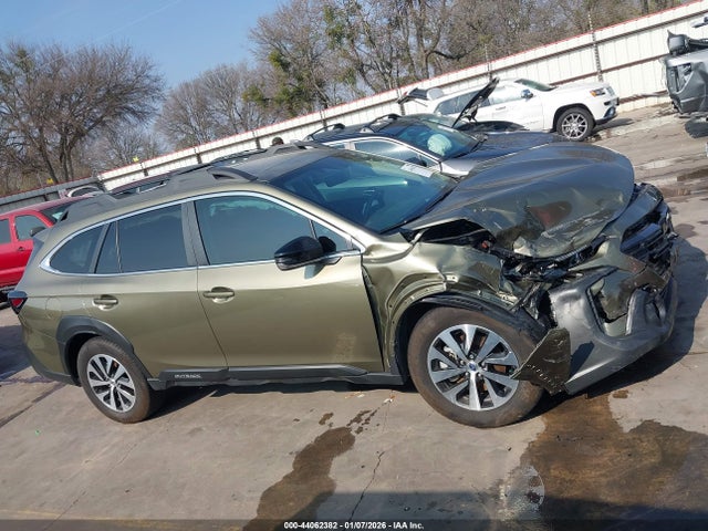44062382 :رقم المزاد ، 4S4BTAFC7S3135979 vin ، 2025 Subaru Outback Premium مزاد بيع