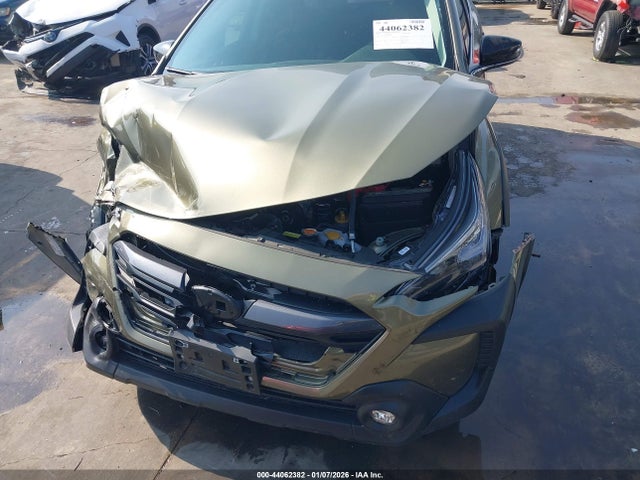 44062382 :رقم المزاد ، 4S4BTAFC7S3135979 vin ، 2025 Subaru Outback Premium مزاد بيع