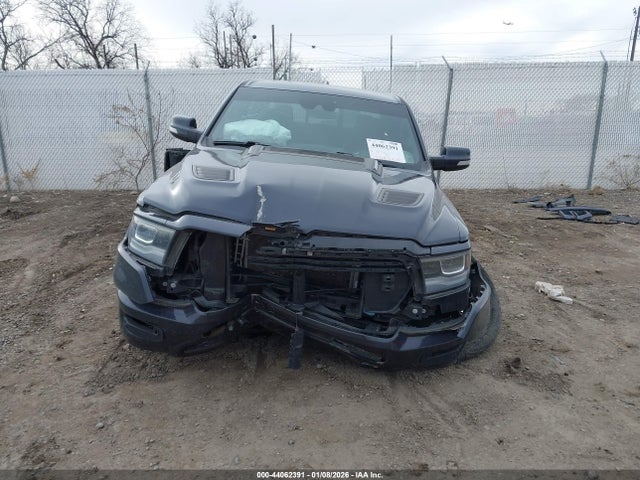 44062391 :رقم المزاد ، 1C6SRFRT2MN791582 vin ، 2021 Ram 1500 Laramie  4x4 6'4 Box مزاد بيع