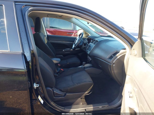 2019 MITSUBISHI OUTLANDER SPORT JA4AR3AU4KU027575 Photo 4