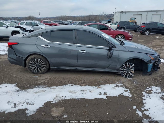 1N4BL4DV4PN392092 Nissan Altima Sv Fwd