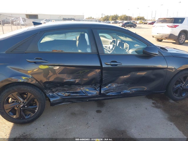 2021 HYUNDAI ELANTRA 5NPLM4AG3MH052378 Photo 5