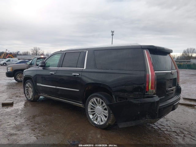 2017 CADILLAC ESCALADE ESV 1GYS4JKJ8HR183884 Photo 2