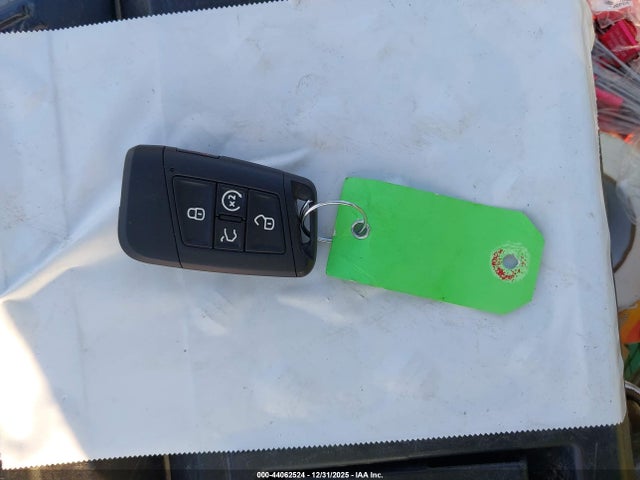 3VVTX7B20NM012008 Volkswagen Taos 1.5t Se