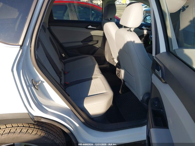 3VVTX7B20NM012008 Volkswagen Taos 1.5t Se