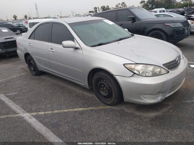 2005 TOYOTA CAMRY 4T1BE30K25U069605