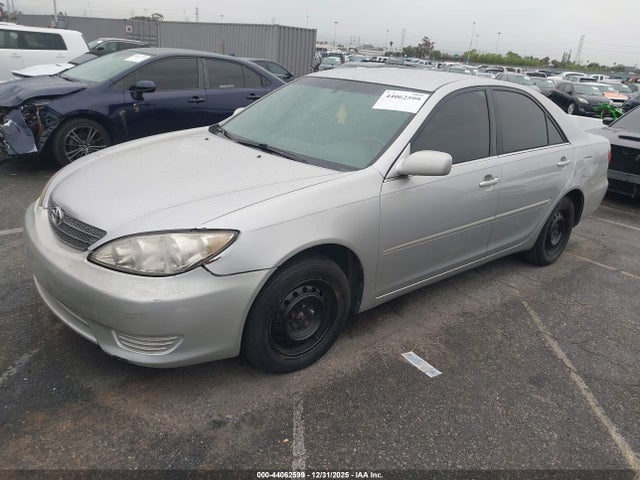 2005 TOYOTA CAMRY 4T1BE30K25U069605 Photo 1