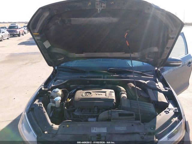 3VWB07AJXEM443119 Volkswagen Jetta 1.8t Se