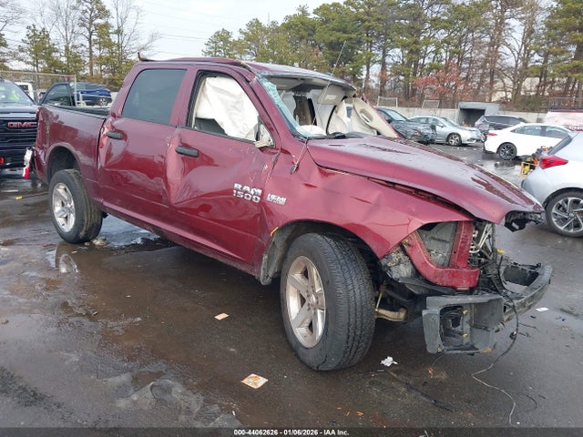 Продажа на аукционе авто 2017 Ram 1500 Express  4x4 5'7 Box, vin: 3C6RR7KT3HG548831, номер лота: 44062626