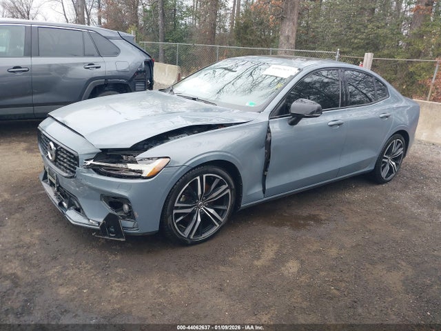 2022 VOLVO S60 7JRL12TM8NG162320 Photo 1
