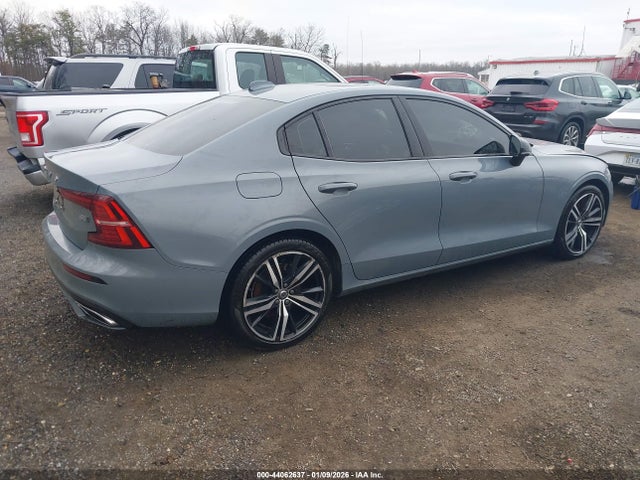 2022 VOLVO S60 7JRL12TM8NG162320 Photo 3