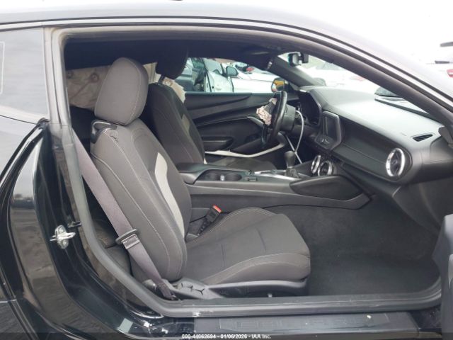 2017 CHEVROLET CAMARO 1G1FA1RS0H0179923 Photo 4