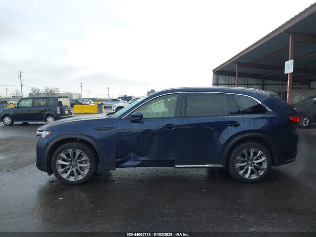 Продажа на аукционе авто 2024 Mazda Cx-90 3.3 Turbo Premium, vin: JM3KKDHD8R1181686, номер лота: 44062738