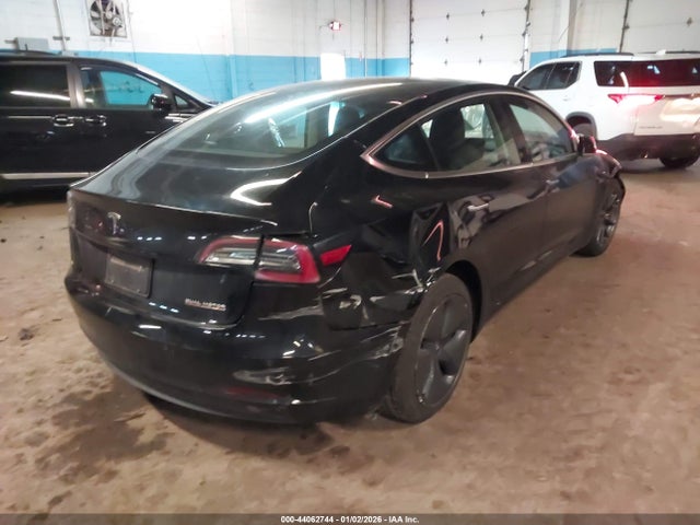 2019 TESLA MODEL 3 5YJ3E1EB7KF384801 Photo 3