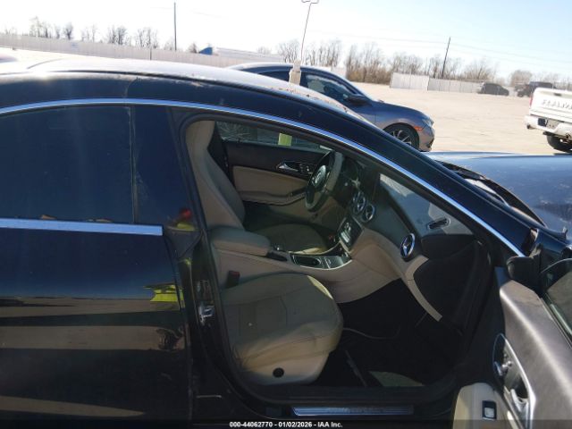 2018 MERCEDES-BENZ CLA 250 WDDSJ4EB2JN569837 Photo 4