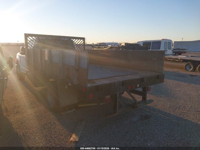 Ford F-350 Chassis Xl 2017 1FDRF3G66HEB80922 Image 3