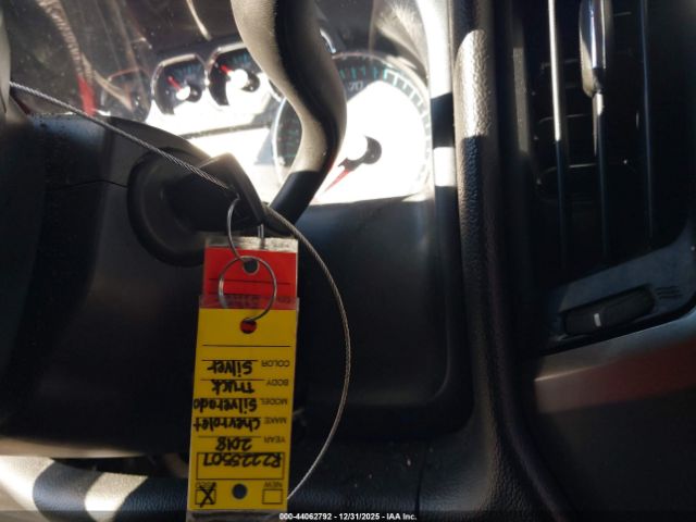 2018 CHEVROLET SILVERADO 1500 3GCUKREC6JG225507 Photo 10