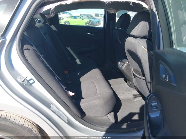 1G1ZD5ST4NF175719 Chevrolet Malibu Fwd Lt