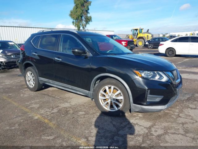 2017 NISSAN ROGUE KNMAT2MT7HP590289