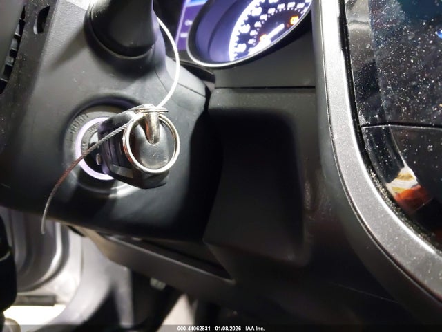 4T1B11HK0JU035466 Toyota CAMRY SE