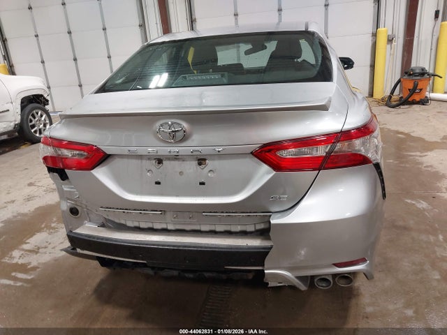 4T1B11HK0JU035466 Toyota CAMRY SE