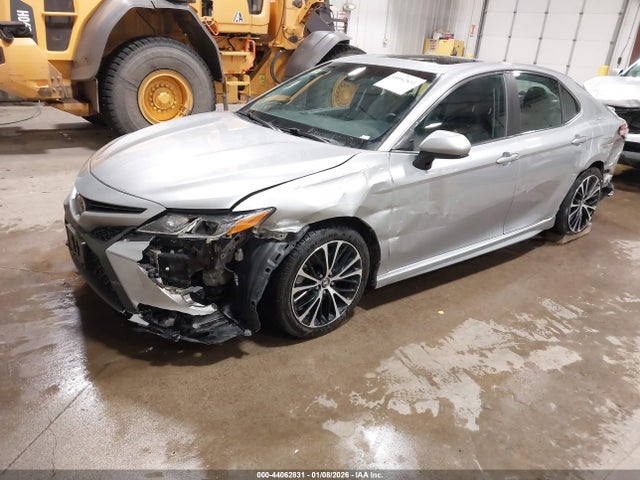 4T1B11HK0JU035466 Toyota CAMRY SE