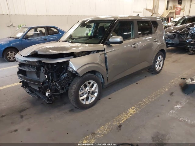 KNDJ23AU8R7241455 KIA SOUL LX