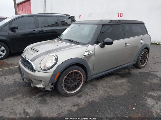 2008 MINI COOPER S CLUBMAN WMWMM33508TP89336 Photo 1