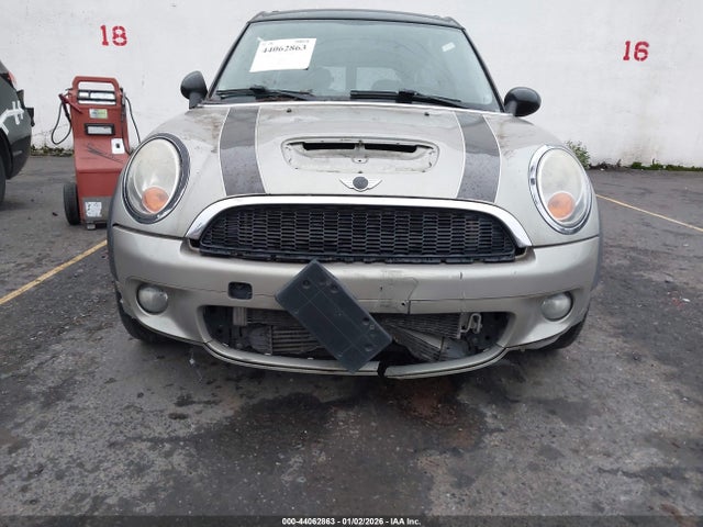 2008 MINI COOPER S CLUBMAN WMWMM33508TP89336 Photo 5