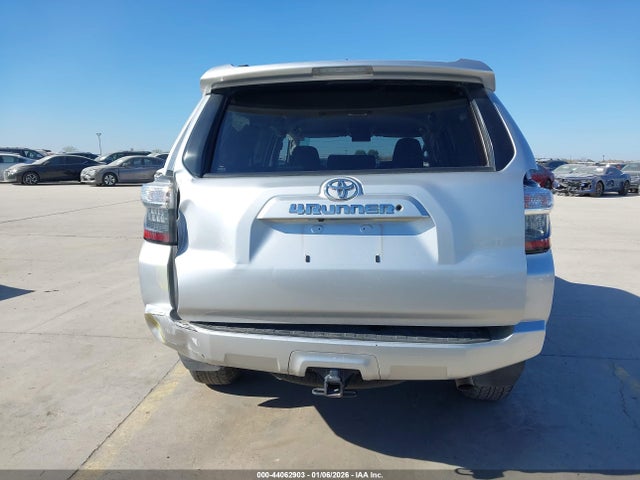 JTEEU5JR1M5232633 Toyota 4RUNNER SR5