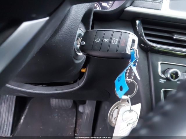 2019 KIA OPTIMA 5XXGT4L3XKG318146 Photo 10