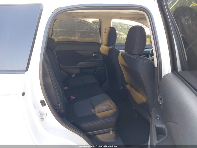 2017 MITSUBISHI OUTLANDER JA4AZ3A34HZ013064 Photo 7