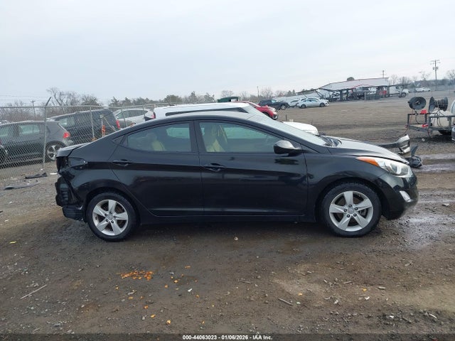 2013 Hyundai Elantra Gls მანქანა იყიდება აუქციონზე, vin: KMHDH4AE3DU007031, აუქციონის ნომერი: 44063023