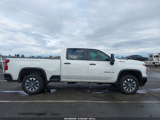 Продажа на аукционе авто 2024 Chevrolet Silverado 2500hd 4wd  Standard Bed Custom, vin: 1GC4YME71RF115644, номер лота: 44063026