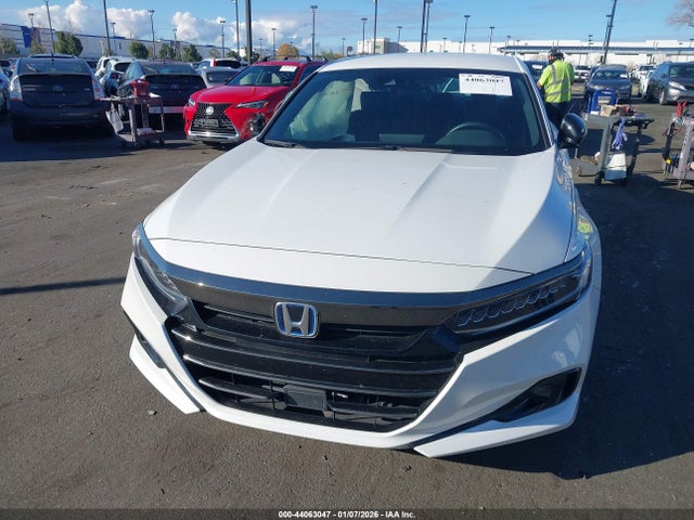 1HGCV3F26NA028218 Honda Accord Hybrid Sport